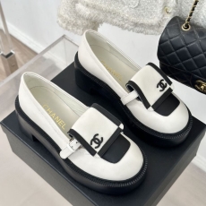 Chanel Low Shoes